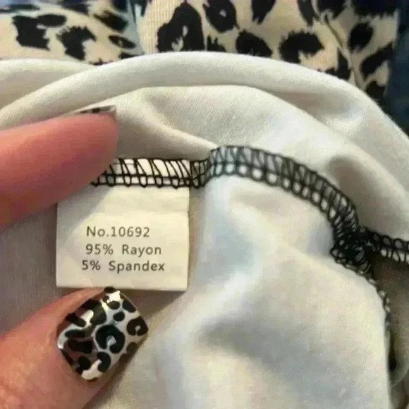 Blooming Jelly Colorblock Leopard Print Casual Short Sleeve Top Size Small - Picture 5 of 5